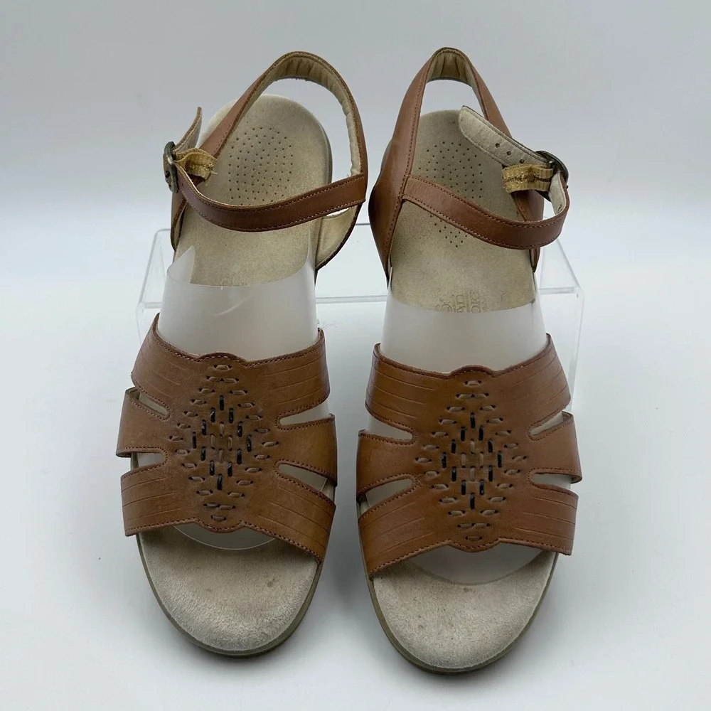 SAS‎ Tripad Comfort Sandals Womens 9.5 Slim Brown Leather Laser Cut Slingback 7A